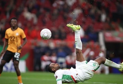 Tiền đạo của Ma rốc tạo nên điều không tưởng với cú đá cắt kéo nhào lộn tuyệt vời