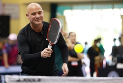 Andre Agassi kêu gọi các tay vợt chuyên nghiệp “nâng tầm” thời trang thi đấu pickleball