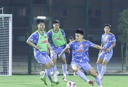 HLV Kim Sang Sik chưa vội gạch tên Thanh Nhàn vì chấn thương