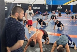 Khabib Nurmagomedov: “Không có tự do ngôn luận” trong phòng tập của tôi