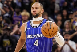 Phong cách lạ đời của Jalen Suggs bị "tuýt còi": NBA cấm đeo băng đô quanh cổ