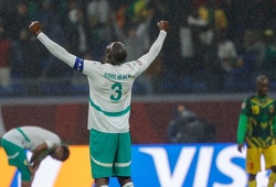 Senegal vào bán kết Cúp châu Phi sau khi đánh bại Mali với 10 người