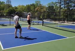 Ban quản trị tự ý chuyển sân tennis thành pickleball: Có trái luật khi không lấy ý kiến cư dân?