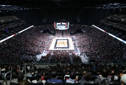 Suntory băng băng về đích, Sakai gây sốc khi quật ngã Tokyo hai lần