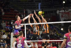 Perugia thể hiện sức mạnh, vượt qua Berlin đầy thuyết phục