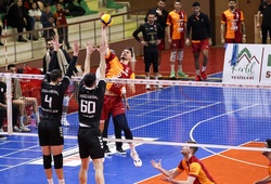 Galatasaray và Belediyespor mang đến cuộc rượt đuổi 5 set hấp dẫn