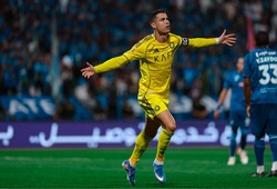 Cristiano Ronaldo như thể chưa từng có "sự cố": ghi bàn trong lần trở lại