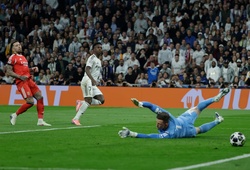 Vinicius ghi bàn 5 trận liên tiếp, Real Madrid hạ gục Benfica để vào vòng 1/8