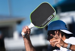 Kosmos Pro V: Bước ngoặt trong thiết kế vợt pickleball với hình dáng hybrid đột phá