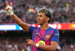 Lamine Yamal đã lập hat-trick đầu tiên trước Messi bao lâu?