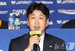HLV CLB đứng số 1 giải bóng chuyền VĐQG Hàn Quốc bị truy tố