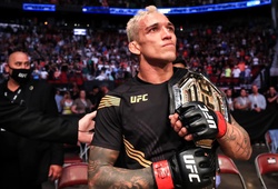Kỷ lục gia Charles Oliveira trước UFC 326: "Bản lý lịch của tôi là vô đối"
