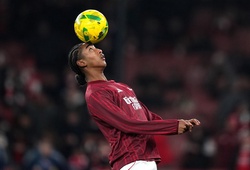 Marli Salmon, cầu thủ 16 tuổi lần đầu được đá chính của Arsenal là ai?