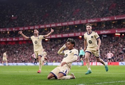 Lập siêu phẩm cho Barcelona, Yamal đạt thành tích ghi bàn tốt nhất sự nghiệp