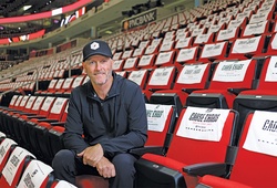 Pickleball bùng nổ tại Mỹ: Tỷ phú mới của Forbes xây dựng đế chế thể thao trị giá hàng tỷ USD