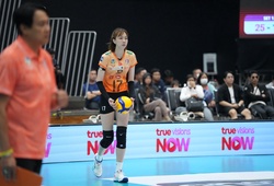 Lý Thị Luyến cùng Nakhon Ratchasima thắng nghẹt thở Chonburi sau 5 set kịch tính