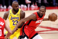 Kevin Durant thán phục: "LeBron James có thể cày ải thêm 4-5 năm nữa tại NBA"