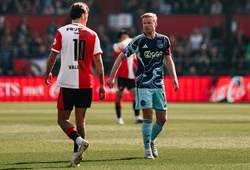 Kỳ lạ: Một cầu thủ không hề chạm bóng trong suốt 20 phút trận Feyenoord và Ajax