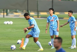 Xuân Son trở lại tập cùng tuyển Việt Nam, xua tan nỗi lo chấn thương