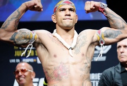 Gác lại ân oán triệu đô, Alex Pereira gửi lời động viên chân thành đến Israel Adesanya trước UFC Seattle