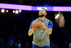 HLV Steve Kerr: "Stephen Curry là gương mặt đại diện vĩ đại nhất lịch sử NBA"