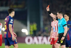 Thẻ đỏ của Barcelona: +31 tại Tây Ban Nha, -7 tại châu Âu