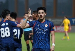 Đình Bắc ghi bàn rồi “đá ra ngoài khó tin”, CAHN bị đội cuối bảng cầm hòa