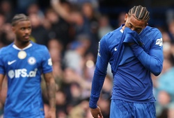 HLV Rosenior chỉ trích tinh thần thi đấu của Chelsea sau thất bại trước Man City