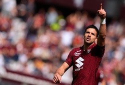 Kỷ lục do Maradona và Cristiano Ronaldo thiết lập đã bị con trai Simeone phá vỡ