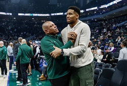 Giannis Antetokounmpo "sốc nặng" trước quyết định từ chức của HLV Doc Rivers