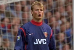 Alex Manninger, cựu thủ môn Arsenal và đội tuyển Áo qua đời một cách bi thảm