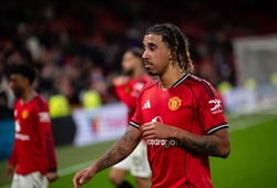 Man Utd khủng hoảng hàng phòng ngự khi 4 trung vệ vắng mặt trong trận gặp Chelsea