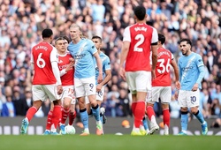 Làm thế nào để Arsenal lấy lại động lực và thế chủ động trong cuộc đua vô địch?