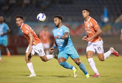 HLV Vũ Hồng Việt chê Xuân Son dứt điểm kém, khen phòng ngự tốt