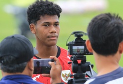 Cầu thủ trẻ Indonesia xin lỗi sau cú đá “kung fu”, thừa nhận hành động ngu ngốc