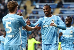 Sau khi lên hạng, Coventry City giành luôn chức vô địch Championship