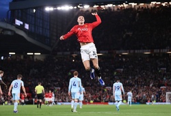 Man Utd chạm một tay vào tấm vé dự Champions League sau trận thắng Brentford