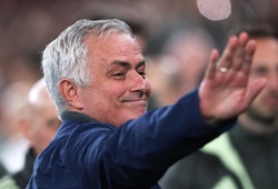 Benfica đáp trả thông tin Real Madrid muốn đưa Mourinho trở lại