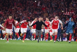 Arsenal đứng trước cơ hội giành cú đúp danh hiệu mùa này