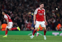 Gyokeres "làm những công việc thầm lặng" để giúp Arsenal vượt qua khó khăn