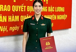 Lâm Oanh được thăng quân hàm Thiếu tá, cột mốc mới trong sự nghiệp chuyền hai hàng đầu Việt Nam