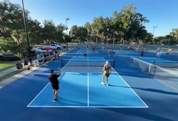 Cẩm nang chống sốc nhiệt cho người chơi pickleball mùa hè