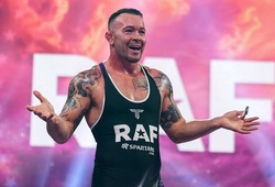 Gác lại sự nghiệp MMA, cựu sao UFC Colby Covington tiếp tục thể hiện sự thống trị trên thảm vật RAF