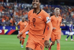Hà Lan san bằng kỷ lục bất bại ở World Cup của Brazil dù tuột chiến thắng