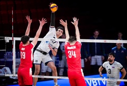 Đối chuyền 21 tuổi khiến nhà ĐKVĐ VNL Ba Lan chết lặng!