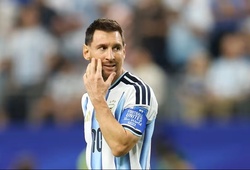 Messi tự trách sau cú đúp vào lưới Áo: "Tôi tức giận vì đá hỏng phạt đền"