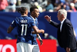 Pháp đại thắng 3-0, HLV Deschamps vẫn chưa hài lòng dù chạm cột mốc lịch sử tại World Cup