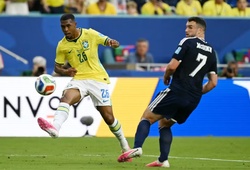 Rayan lập nên một kỳ tích hiếm hoi mà Pele làm được trong màu áo Brazil