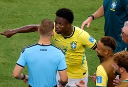 Vinicius tức giận về bàn thắng bị huỷ bỏ: "Thật là đáng hổ thẹn"