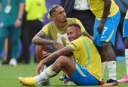 Neymar bật khóc, trở thành cầu thủ Brazil thứ hai dự 4 kỳ World Cup mà không vô địch